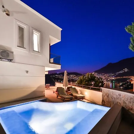 Cennetkoy Kalkan Sleeps 12 Villa Kaş