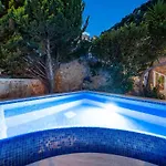 Villa Cennetkoy Kalkan Sleeps 12 *