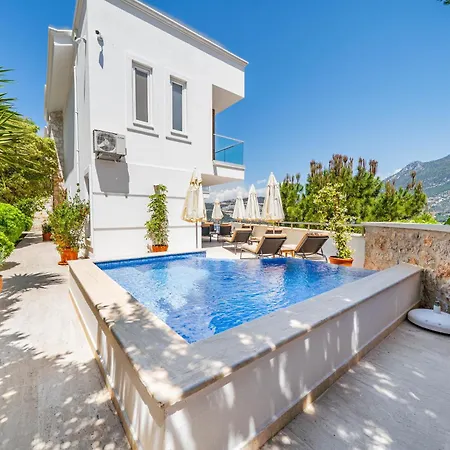Cennetkoy Kalkan Sleeps 12