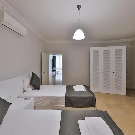 Villa Villa Tuna Kalkan Sleeps 14 *