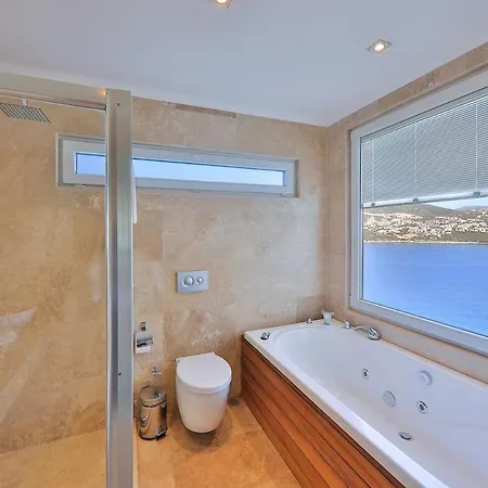 Villa Tuna Kalkan Sleeps 14 Kas