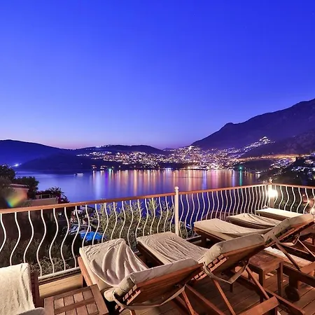 Villa Tuna Kalkan Sleeps 14 *