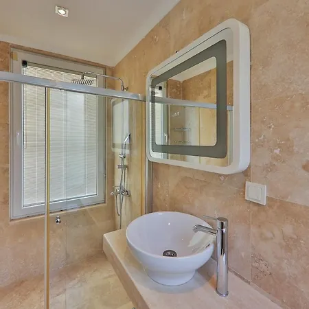 Villa Tuna Kalkan Sleeps 14 * Kas