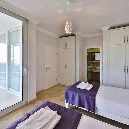 Villa Tuna Kalkan Sleeps 14