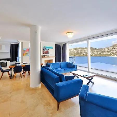 Villa Villa Tuna Kalkan Sleeps 14 *