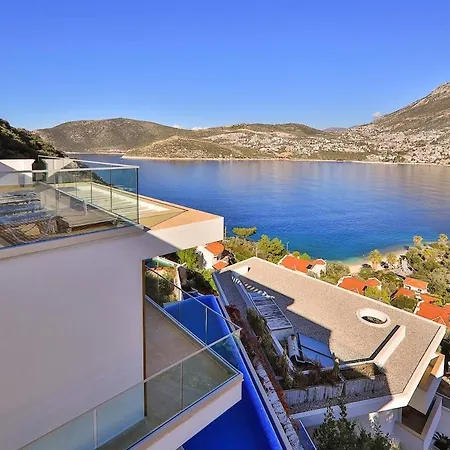 Villa Villa Tuna Kalkan Sleeps 14 *