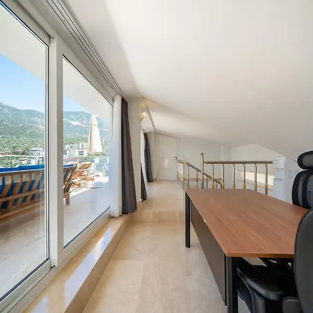 Cennetkoy Kalkan Sleeps 12 Villa *