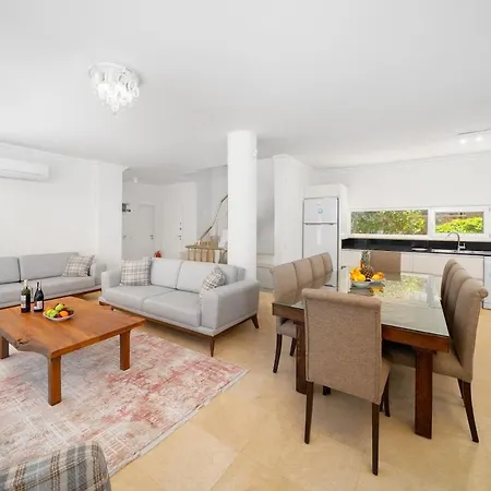 Cennetkoy Kalkan Sleeps 12 Villa Kaş