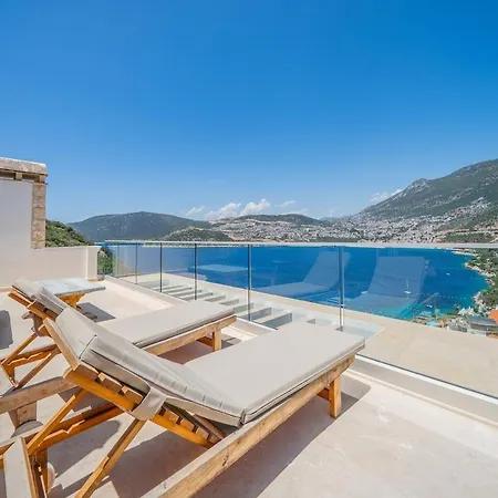 Villa Villa Tuna Kalkan Sleeps 14 *