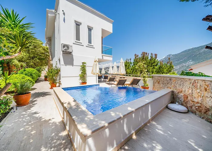 Cennetkoy Kalkan Sleeps 12