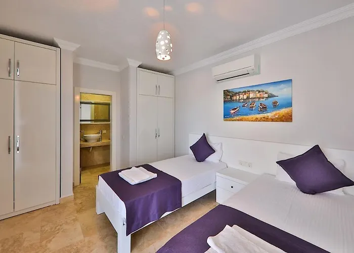 Villa Cennetkoy Kalkan Sleeps 12 *