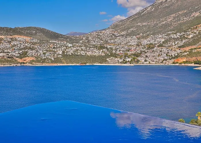 Cennetkoy Kalkan Sleeps 12