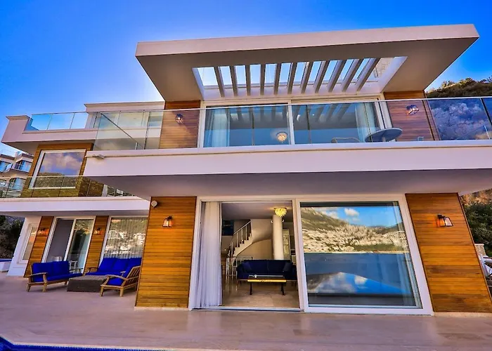 Cennetkoy Kalkan Sleeps 12 Villa *