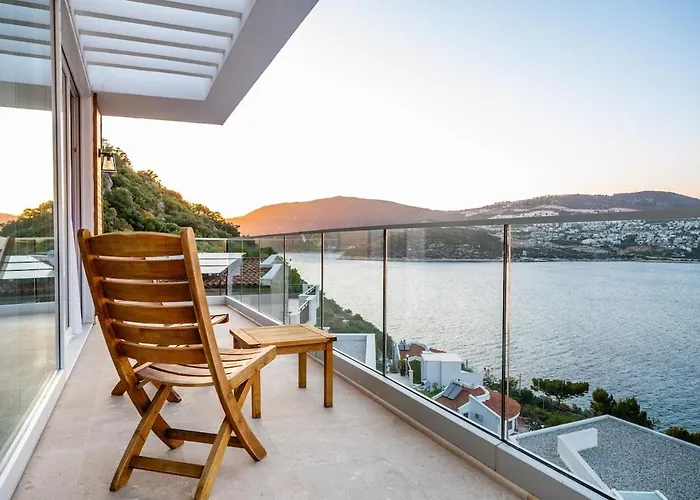 Villa Cennetkoy Kalkan Sleeps 12