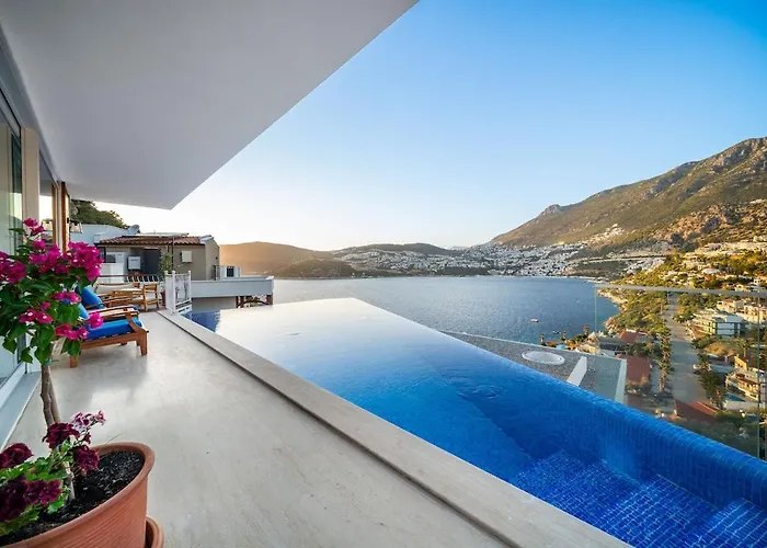 Villa Cennetkoy Kalkan Sleeps 12 Kas