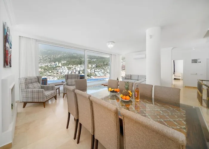 Cennetkoy Kalkan Sleeps 12